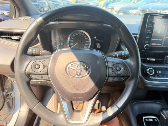 TOYOTA Corolla usata, con Fari Xenon