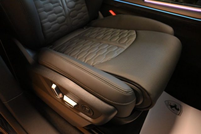 AUDI RS Q8 usata 159
