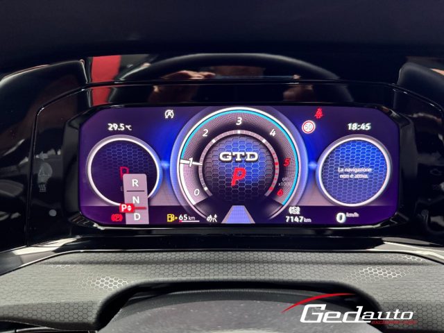 VOLKSWAGEN Golf usata, con Touch screen