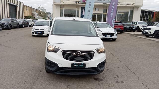 OPEL Combo usata, con Airbag