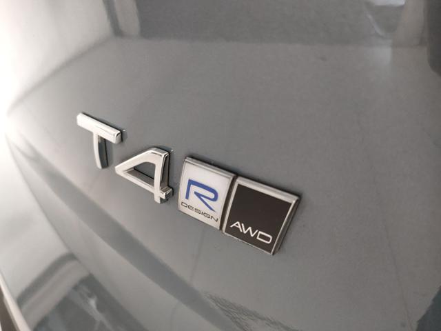 VOLVO XC40 usata, con Autoradio digitale