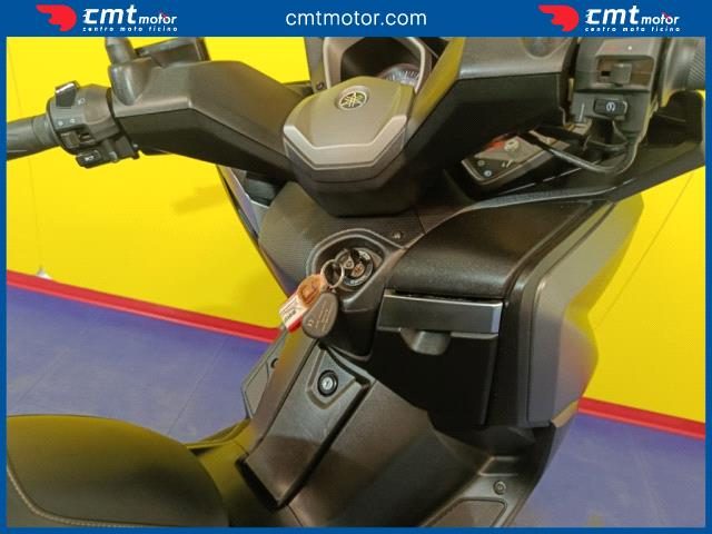 YAMAHA X-Max 400 usata 12