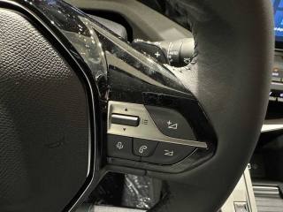 PEUGEOT 308 usata, con Airbag testa