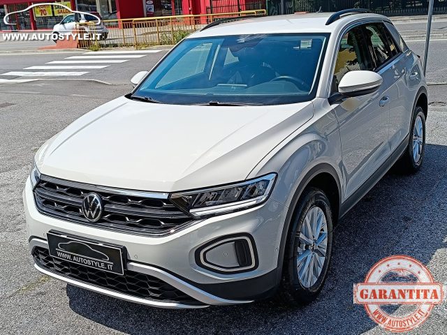 VOLKSWAGEN T-Roc usata, con Sensori di parcheggio anteriori