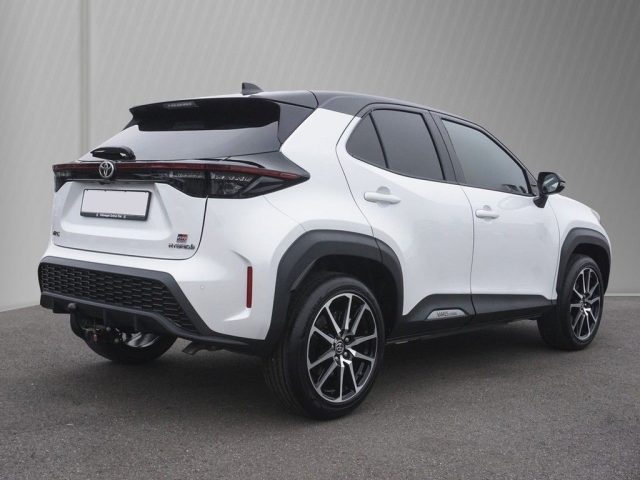 TOYOTA Yaris Cross usata, con Airbag laterali