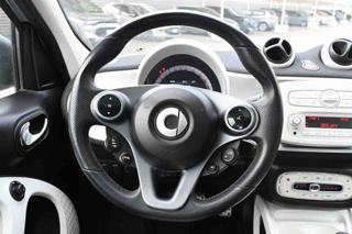 SMART ForFour usata, con Autoradio digitale