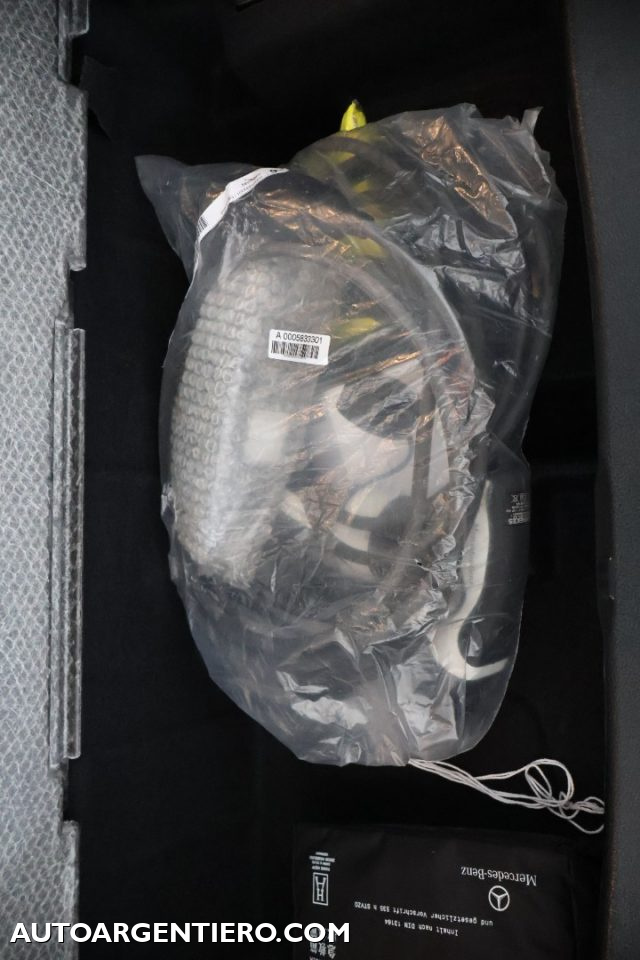 MERCEDES-BENZ GLC 300 usata, con Specchietti laterali elettrici