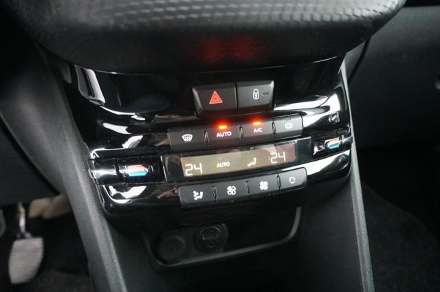 PEUGEOT 2008 usata, con Servosterzo