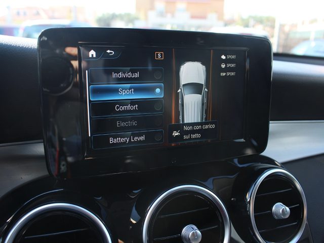 MERCEDES-BENZ GLC 300 usata, con Bluetooth