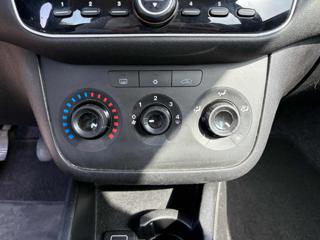 FIAT Punto usata, con Controllo automatico clima
