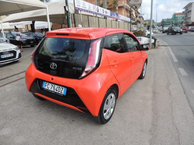 TOYOTA Aygo usata, con Autoradio