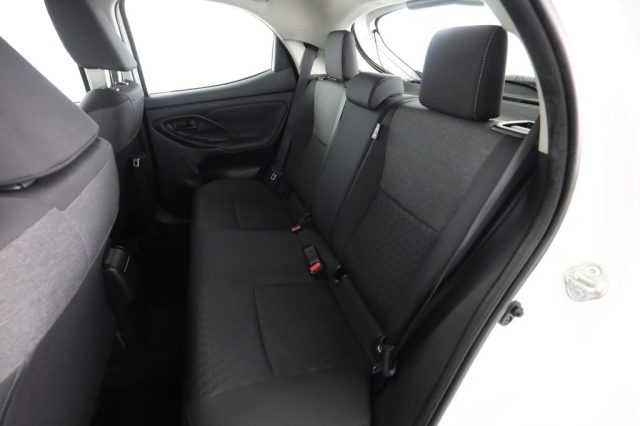 TOYOTA Yaris usata 3