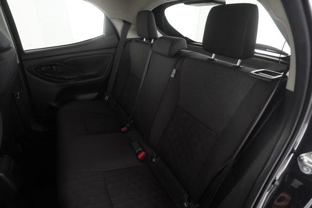 TOYOTA Yaris usata 3