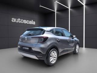 RENAULT Captur usata, con Autoradio