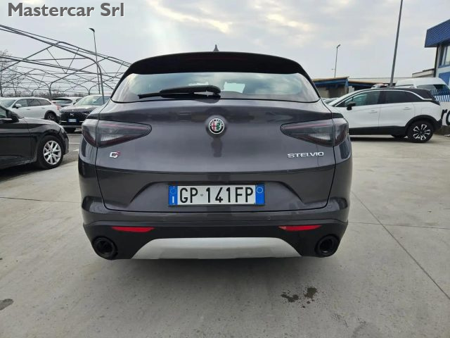ALFA ROMEO Stelvio usata, con Autoradio