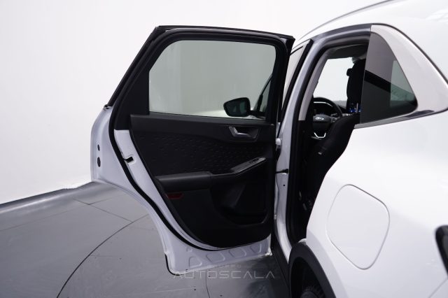 FORD Kuga usata, con Bracciolo