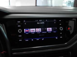 VOLKSWAGEN Taigo usata, con Luci diurne