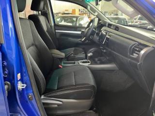 TOYOTA Hilux usata, con Bluetooth