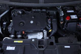 PEUGEOT 5008 usata, con Freno di stazionamento elettrico