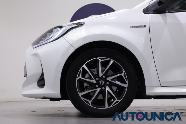 TOYOTA Yaris usata, con USB