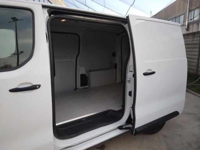 OPEL Vivaro usata 12