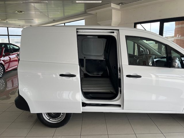 RENAULT Kangoo usata, con Sensore di pioggia