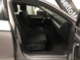 VOLKSWAGEN Passat Variant usata, con Autoradio