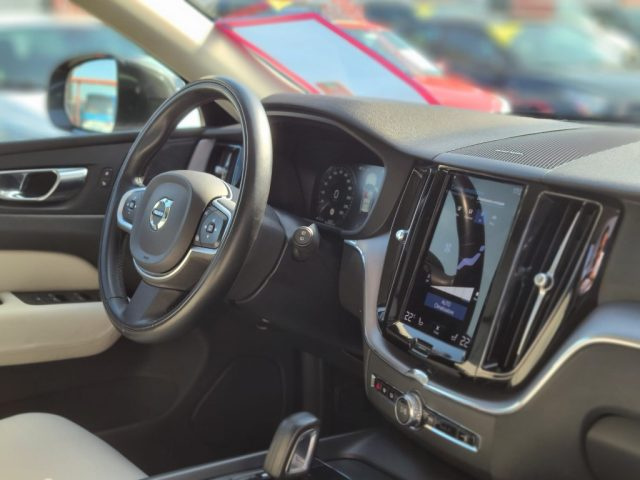VOLVO XC60 usata, con Sedile posteriore sdoppiato
