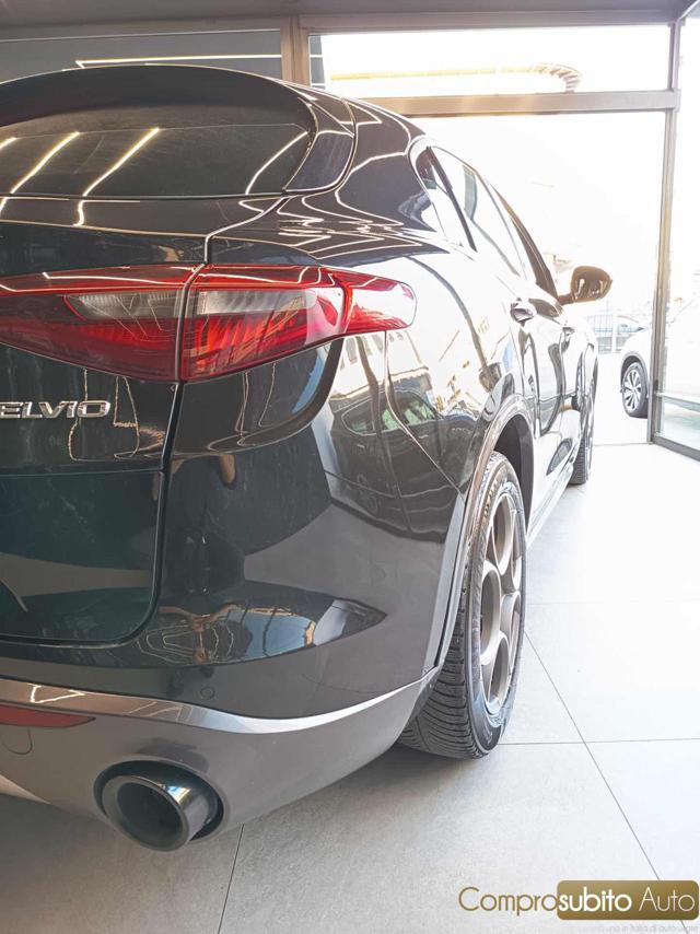ALFA ROMEO Stelvio usata, con Alzacristalli elettrici