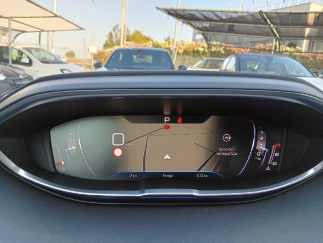 PEUGEOT 5008 usata, con Autoradio
