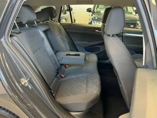 VOLKSWAGEN Golf Variant usata, con Servosterzo