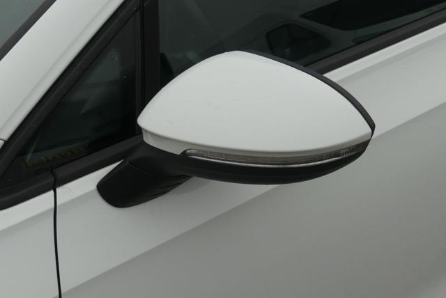 VOLKSWAGEN Golf usata, con ESP