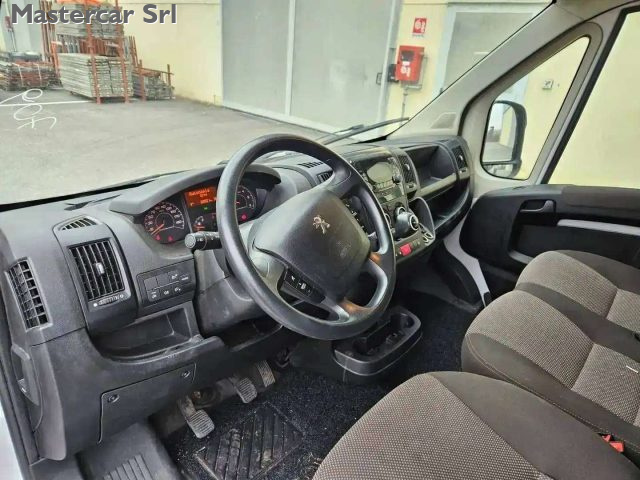 PEUGEOT Boxer usata, con ESP