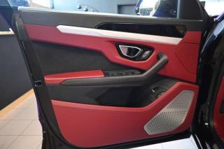 LAMBORGHINI Urus usata 143