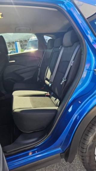 NISSAN Qashqai usata, con Fari LED