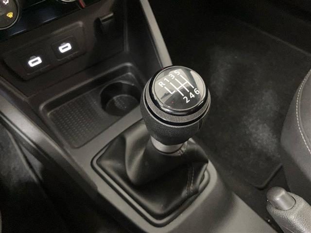 DACIA Duster usata 13