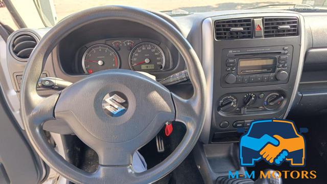 SUZUKI Jimny usata, con Servosterzo