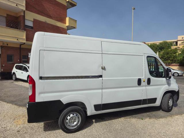 OPEL Movano usata, con Park Distance Control