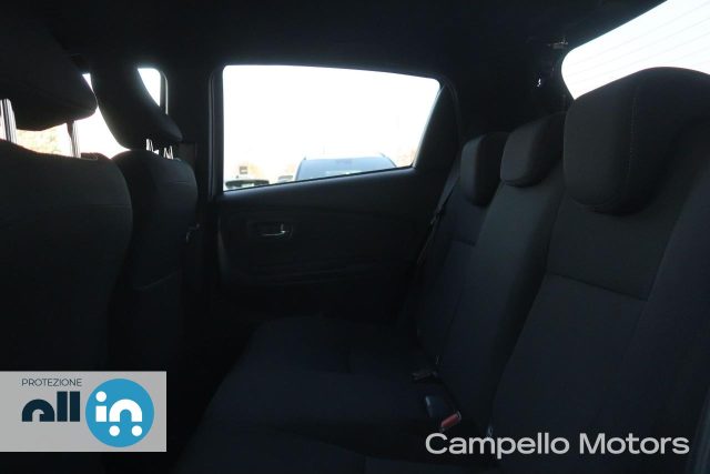 TOYOTA Yaris usata 5