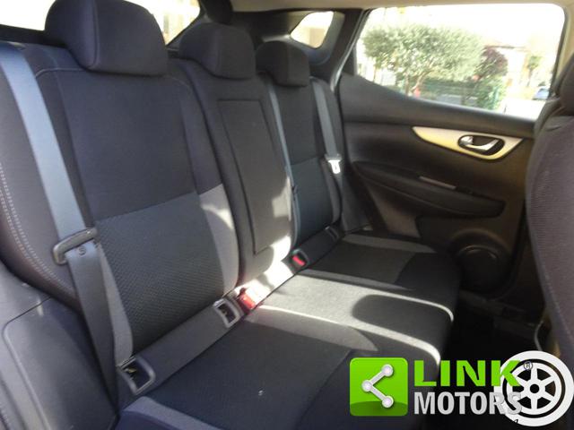 NISSAN Qashqai usata, con USB