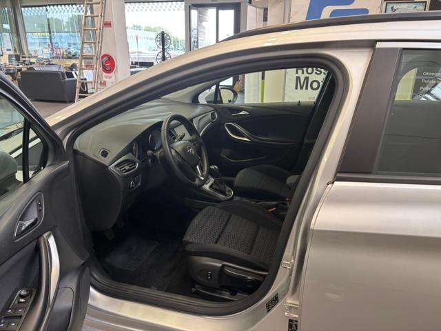 OPEL Astra usata, con Controllo automatico clima
