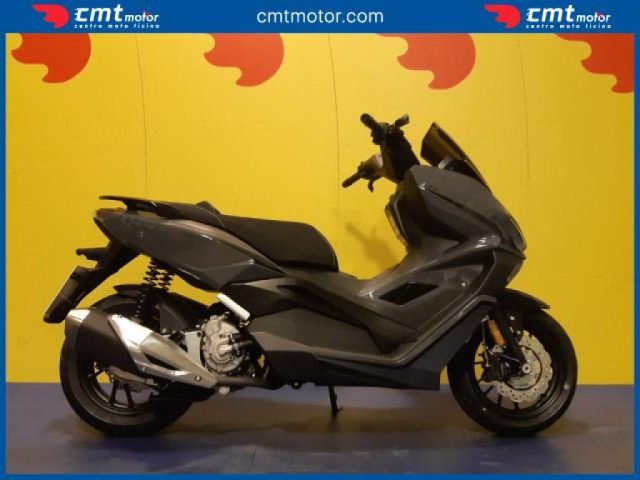 OTHERS-ANDERE OTHERS-ANDERE usata 0