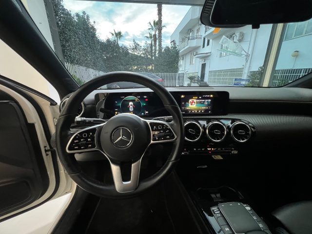 MERCEDES-BENZ A 180 usata, con Bracciolo