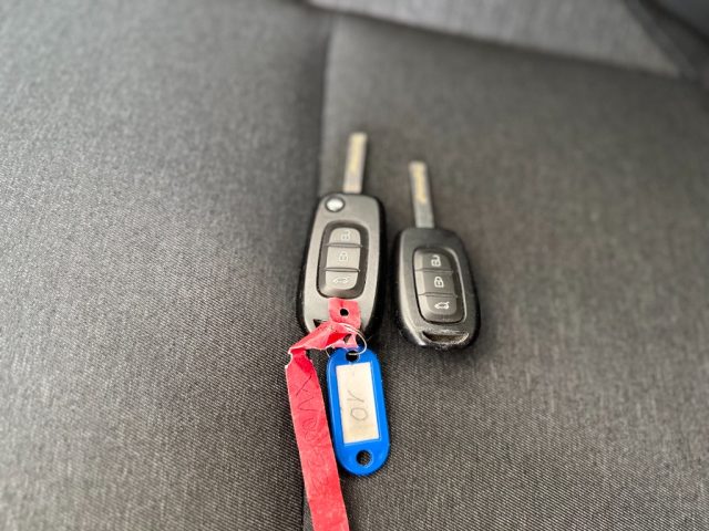 RENAULT Clio usata, con Autoradio digitale