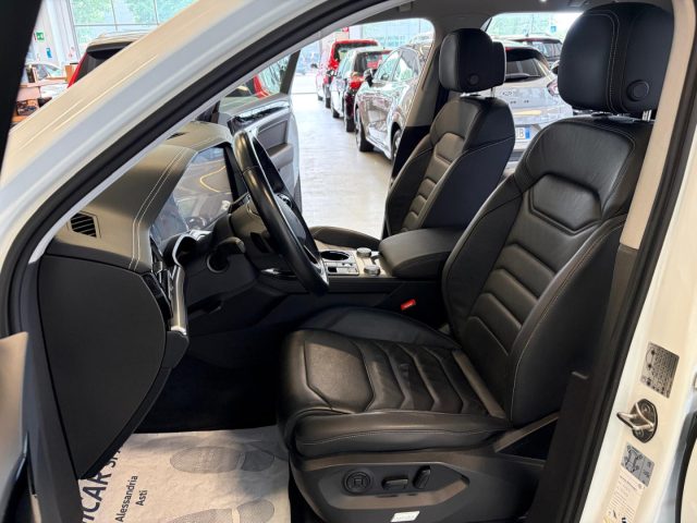VOLKSWAGEN Touareg usata, con Regolazione elettrica sedili
