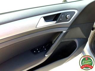 VOLKSWAGEN Golf usata, con Sistema di navigazione