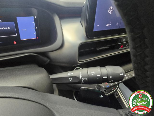 JEEP Avenger usata, con USB