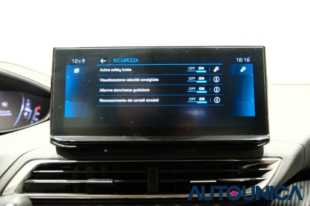 PEUGEOT 3008 usata, con Bracciolo