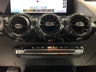 MERCEDES-BENZ GLA 180 usata, con Controllo vocale