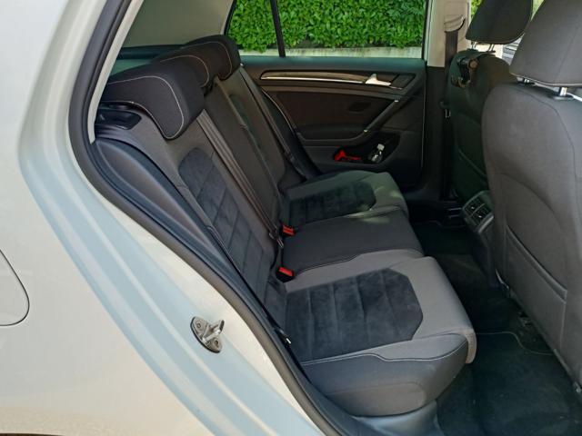 VOLKSWAGEN Golf usata, con Autoradio
